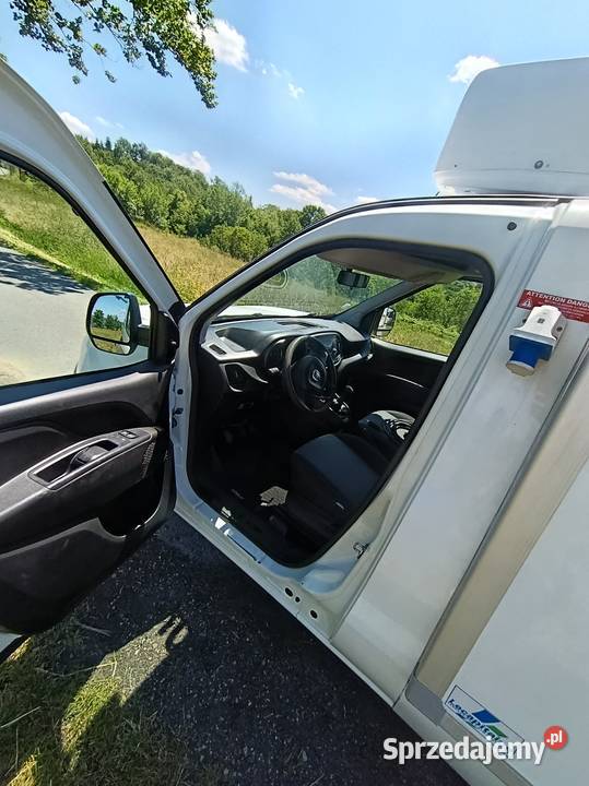 Wynajem Auto Chłodni Chłodnia na Wynajem Wynajem małopolskie Laskowa