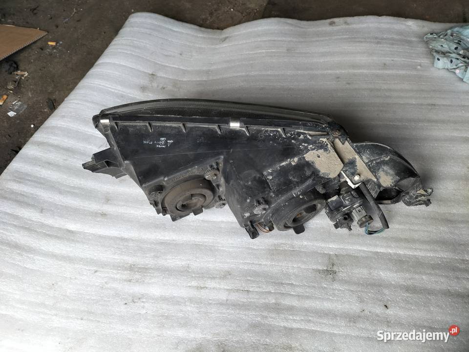 LAMPA PRZÓD PRAWA GALANT lampy przednie