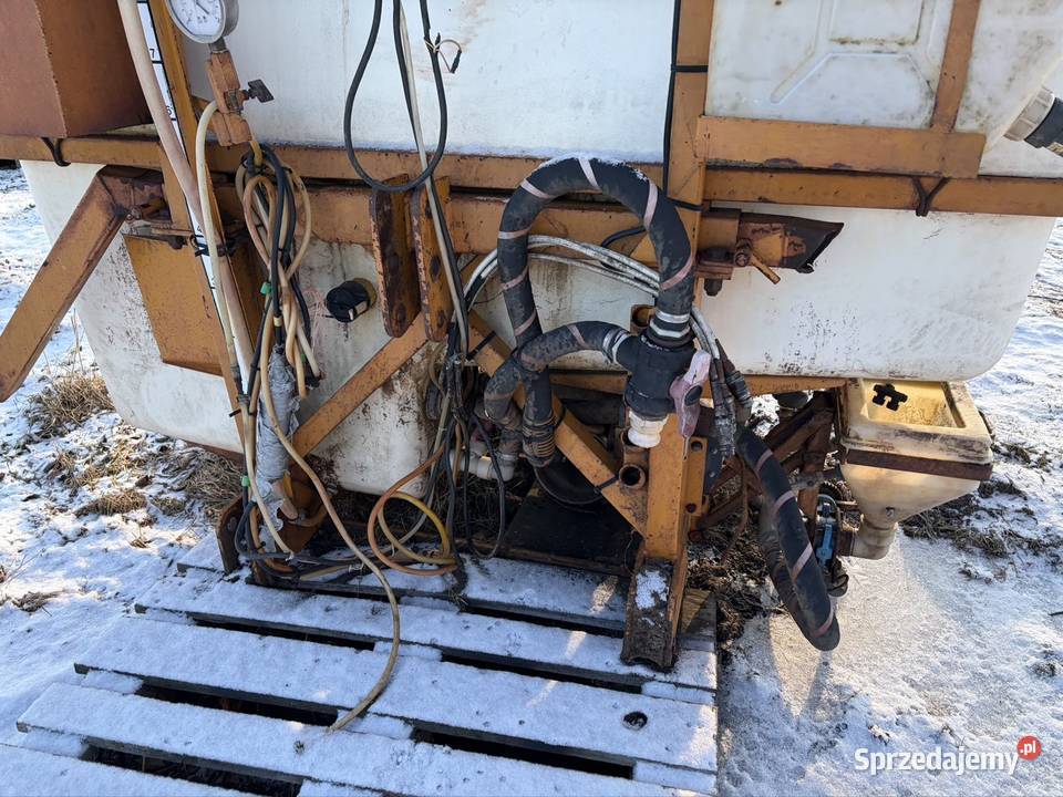 Opryskiwacz zawieszany Zaczepiane