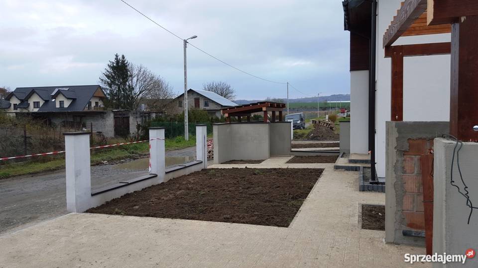 Dom w Zabudowie Bliźniaczej Brzezie Gm Zabierzów