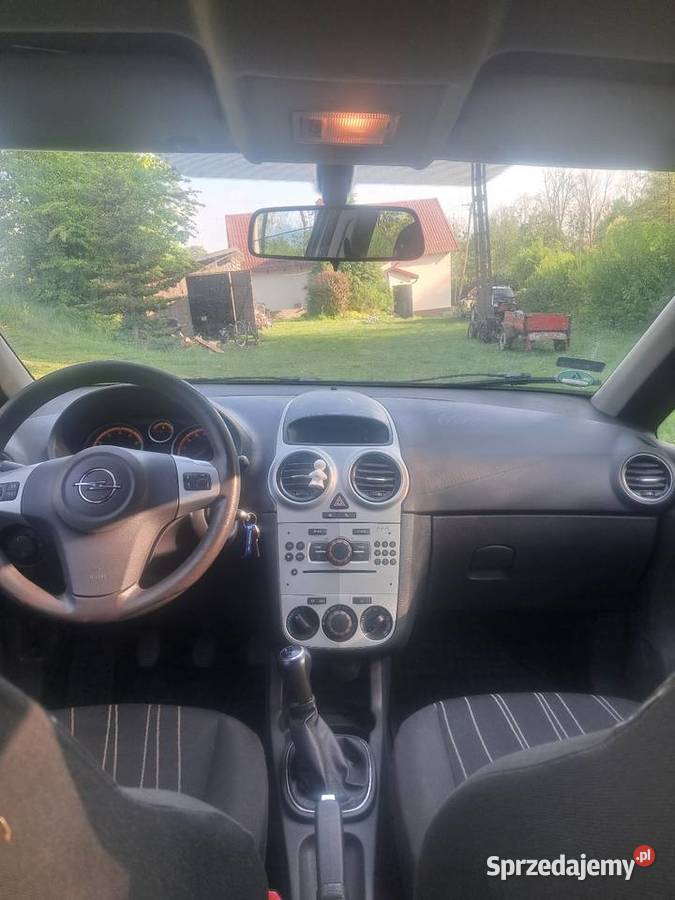 Opel Corsa D 2009 Surmówka