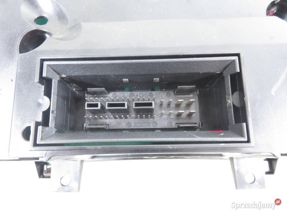 LICZNIK VW GOLF V 14 16V 1K0920851F osobowe