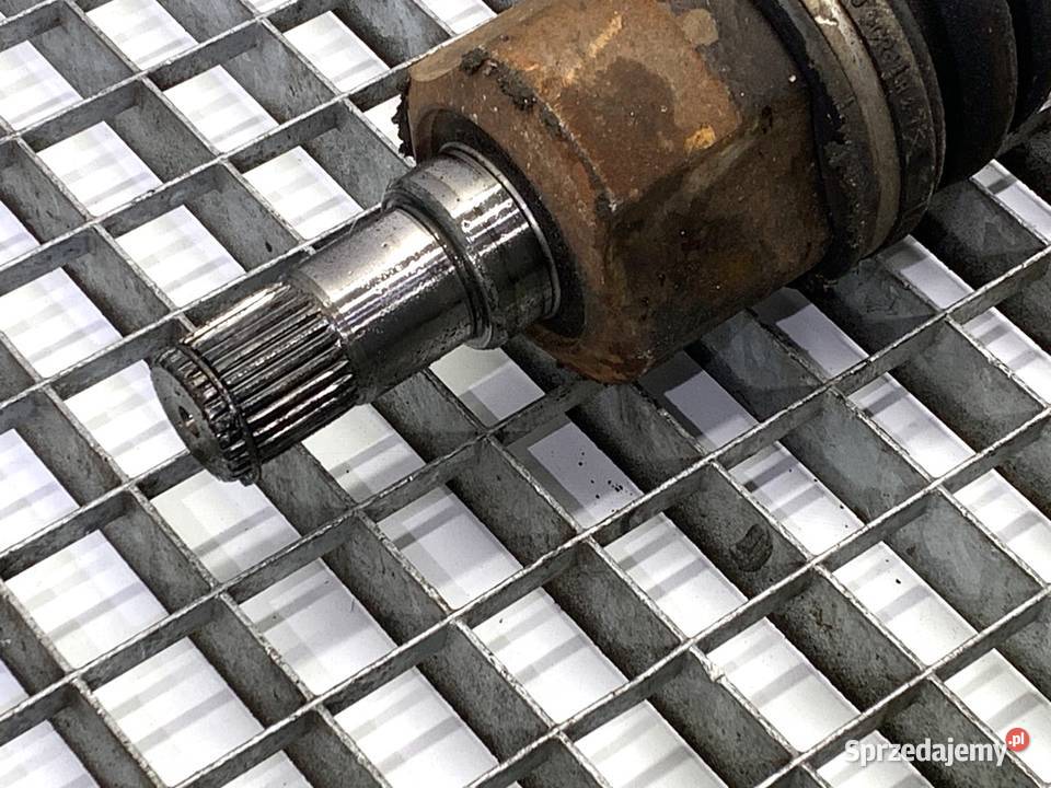 PÓŁOŚ PRAWY PRZÓD KIA CARENS IV 17 136 PRZEGUB Półosie