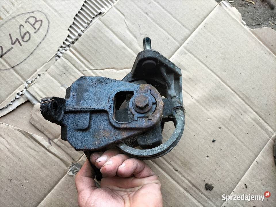 FORD MONDEO MK2 20 BENZYNA PODUSZKA SILNIKA