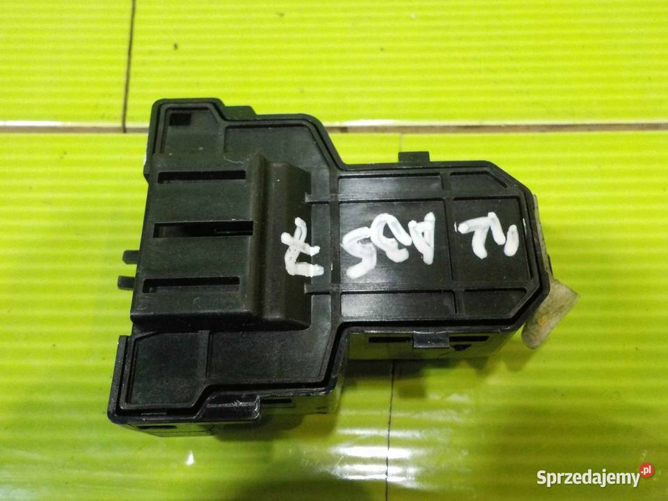 OPEL INSIGNIA A LIFT 17r przelacznik radia mazowieckie