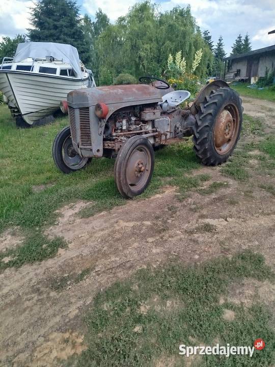 Ferguson TEA 20 Napęd 2x4 Łódź