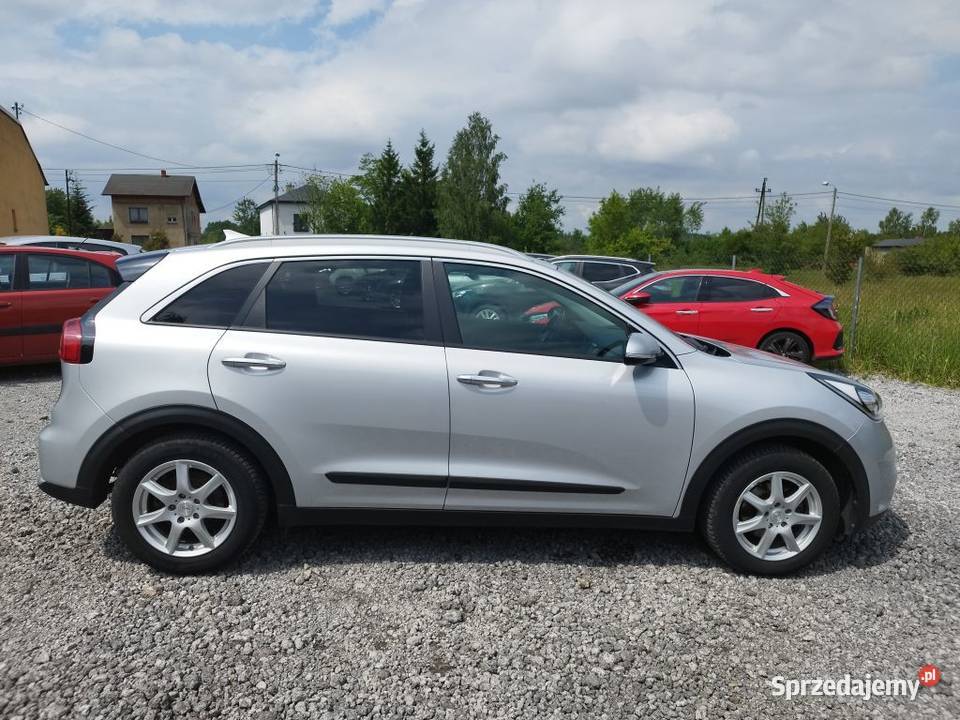 Kia Niro 16 hybryda klima kamera stan gwarancja wspomaganie kierownicy Częstochowa sprzedam