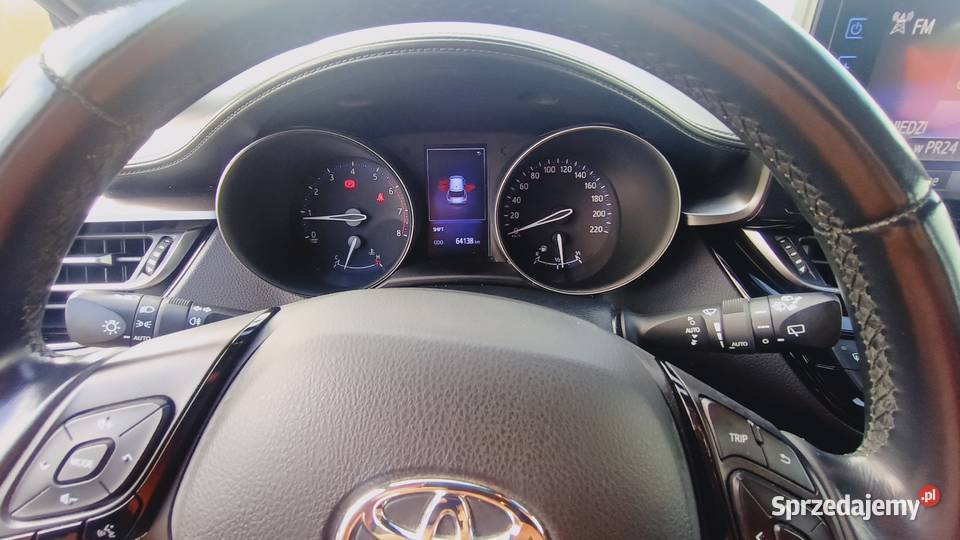 toyota CHR zadbana niski przebieg wyposażona hak Międzybrodzie Bialskie