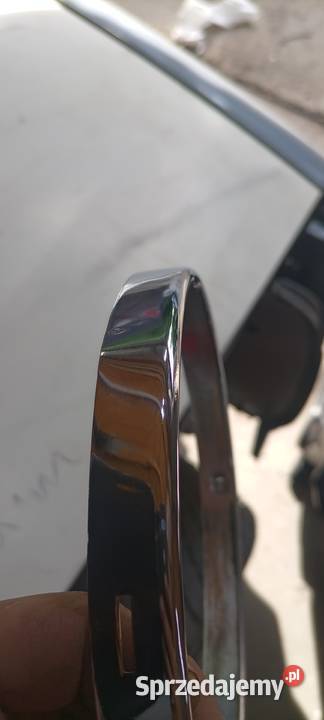 Chromowane ramki reflektorów BMW E23 Lampy przednie Nowy Sącz sprzedam