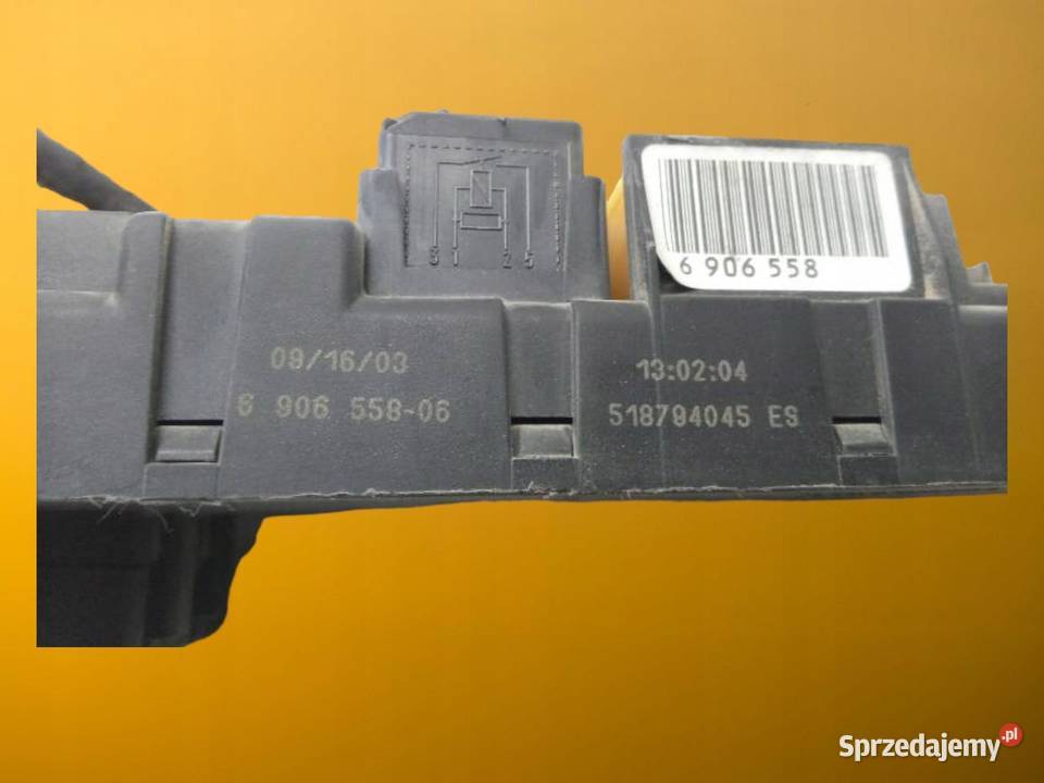 SKRZYNKA BEZPIECZNIKÓW 6906558 Bmw Seria 5 V