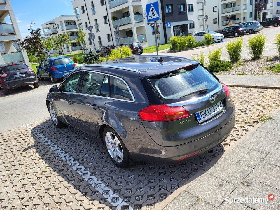 Opel Insignia Sport Tourer 20 CDTI 130 Rok produkcji 2009 sprzedam