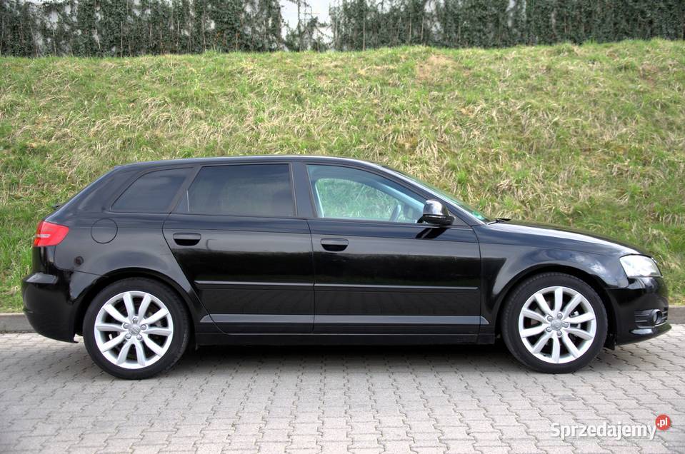 Audi A3 18 TFSI 160 BEZWYPADKOWY org przebieg światła LED Rzeszów