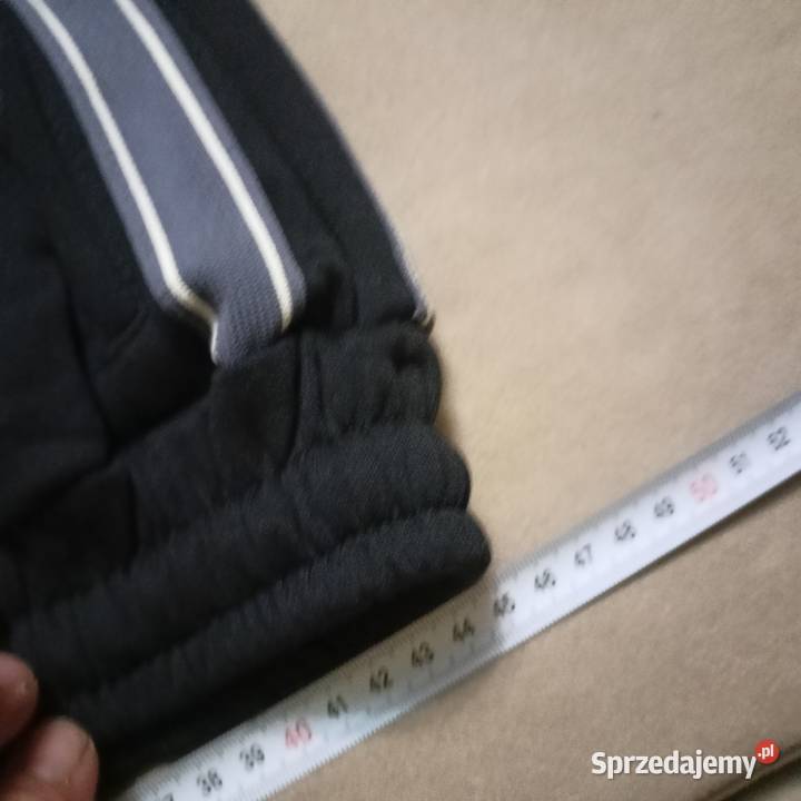 Czarne spodnie dresowe z lampasem SM Streetwear Weronikopole sprzedam