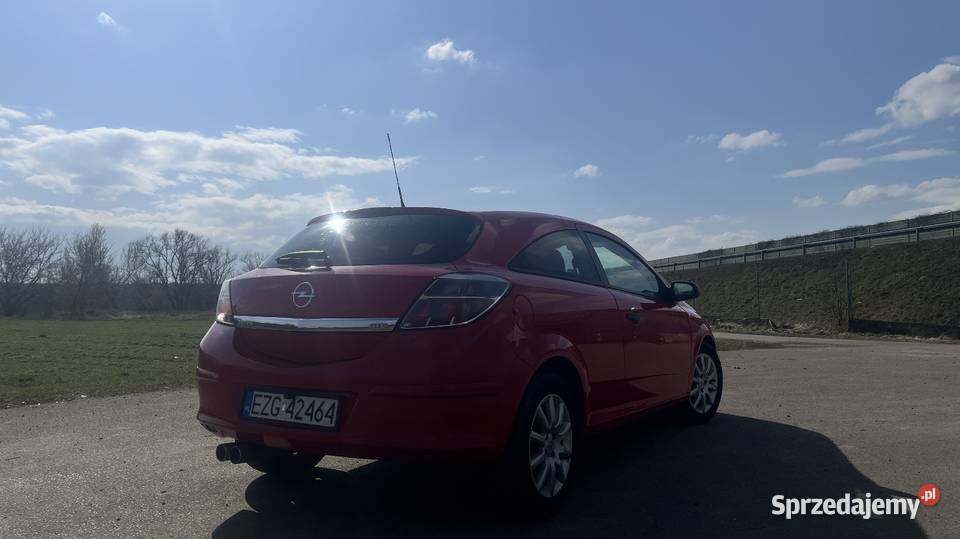 Opel Astra GTC h 14 LPG 243933km Tomaszów Mazowiecki