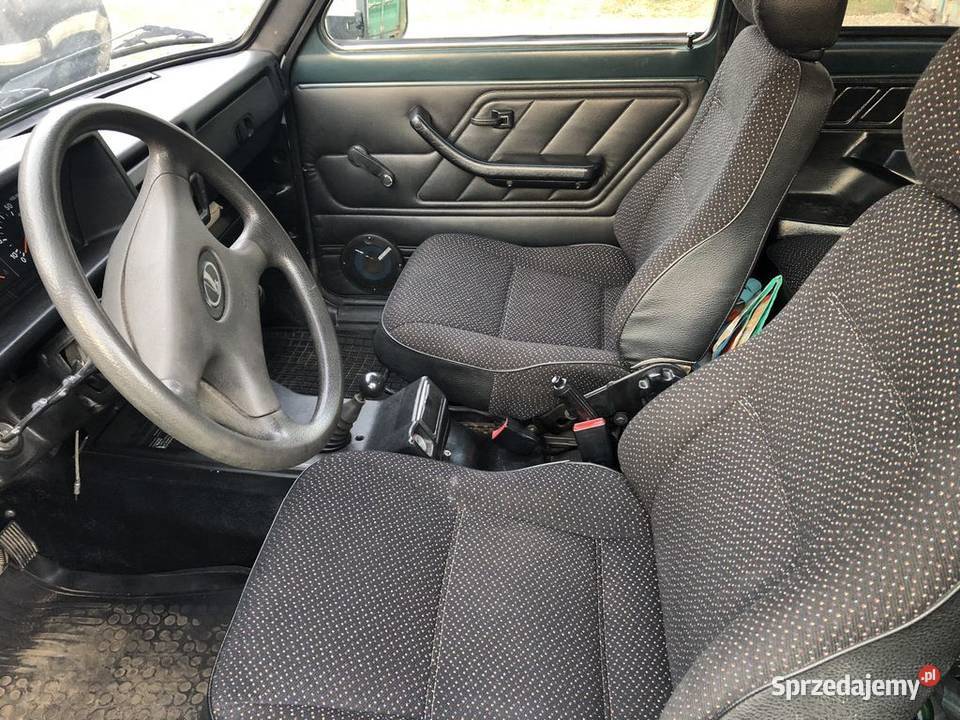 Lada Niva 17 Benzyna 4x4 2009 70 Skarżysko-Kamienna