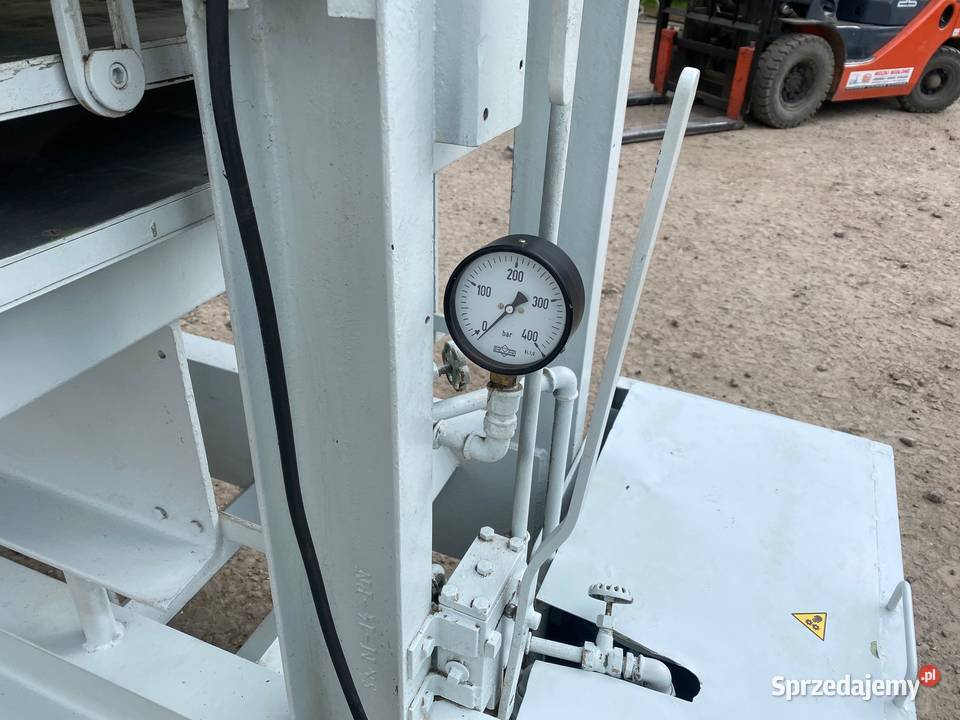 Prasa półkowa hydrauliczna Francois Maszyny Kalwaria Zebrzydowska