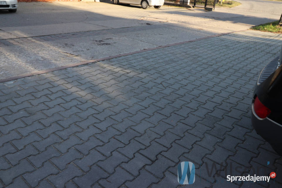 Lokal Sękocin Nowy 320m2 Ilość pomieszczeń 3 sprzedam