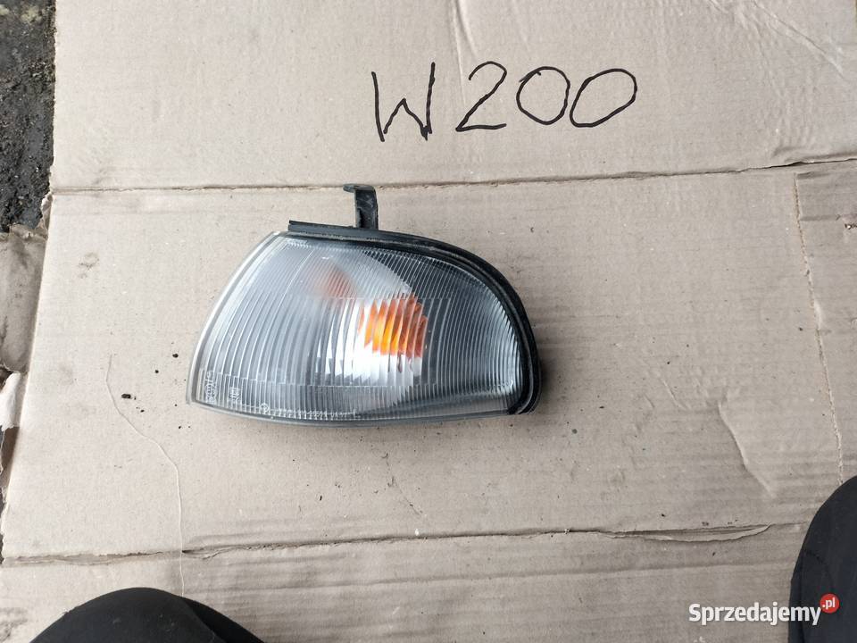 KIERUNKOWSKAZ LEWY SUBARU LEGACY 21020579 osobowe sprzedam