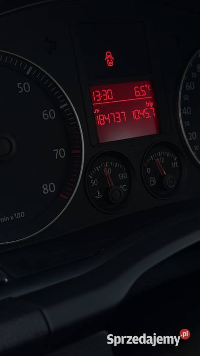 Volkswagen Golf 5 16 mpi 102 zadbany Nowy nieuszkodzony Radom sprzedam