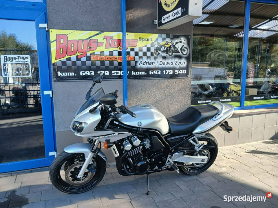 Yamaha FZS 600 Yamaha FZS 600 Barlinek