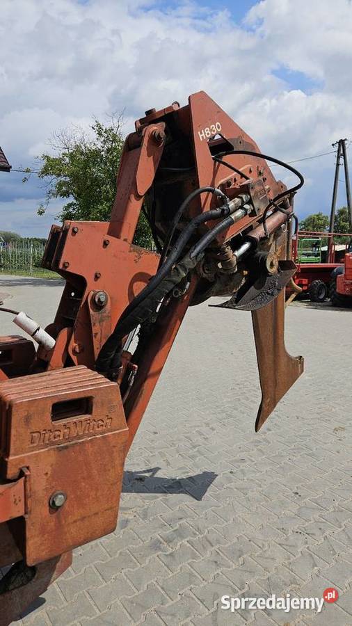 Pługoukładacz wibropług Ditch Witch 8020 Sochaczew sprzedam