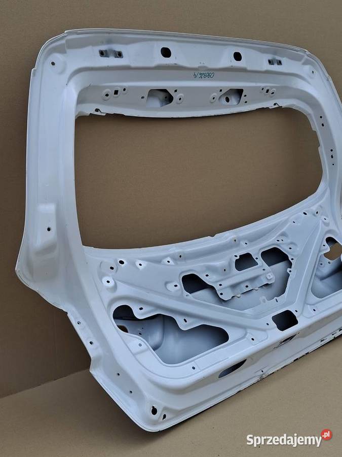 MITSUBISHI ASX KLAPA BAGAŻNIKA TYŁ TYLNA SCS4 Części samochodowe Bieleń