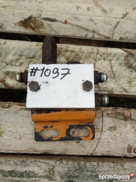 Kostka Case 821C Nowy typ zawór rozdzielacz Kielce