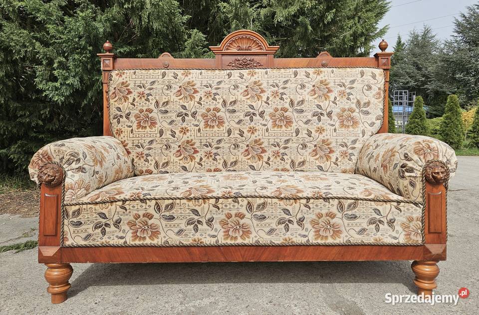 Sofa eklektyczna z motywem floralnym