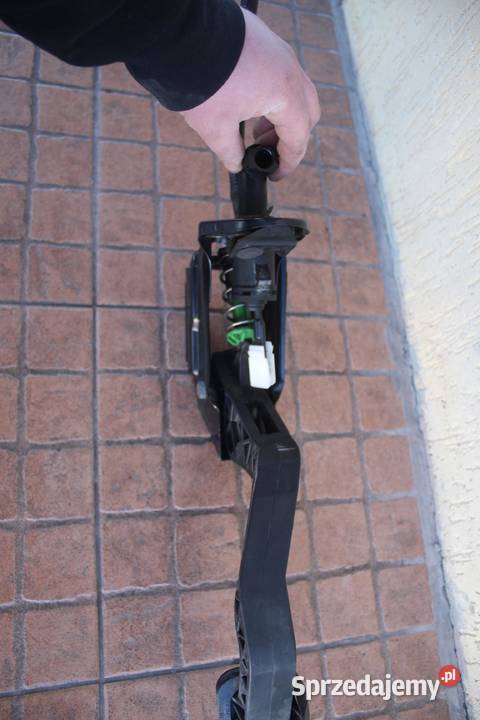 PEDAŁ SPRZĘGŁA SKODA FABIA I 12 6Q1721059M