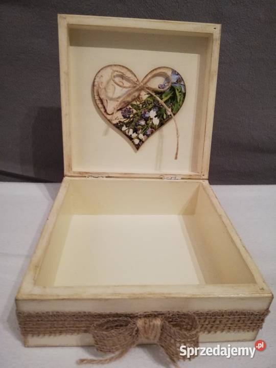 Szkatułka vintage kwiaty hamdmade