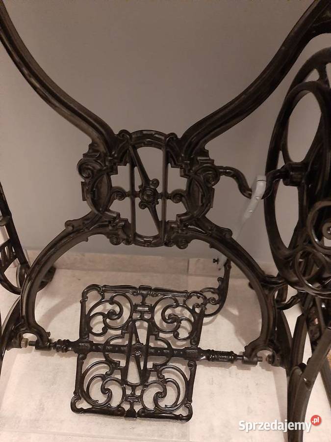 Maszyna do szycia Naumannpodstawa Krzyżanowice