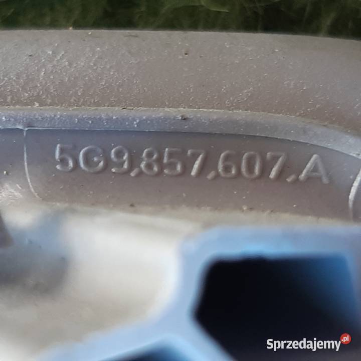 VW TOURAN III rączka podsufitki 5G9857607A Rok produkcji 2016 zachodniopomorskie Dębno