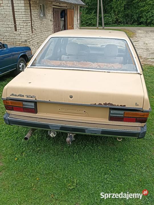 Dwie Audi 100C2 Krasnystaw