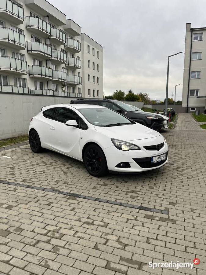 OPEL ASTRA j Świdnik