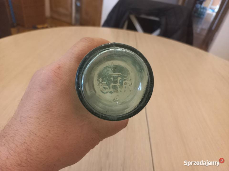 Stara zabytkowa butelka z porcelanką Piastów sprzedam