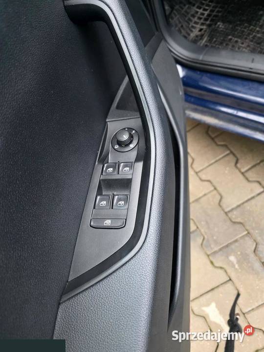 Skoda Superb 16 TDI Ambition 120 215r Salon Karolków Szwarocki