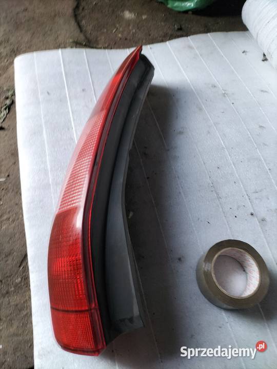 PUNTO 1 LAMPA PRAWA TYŁ