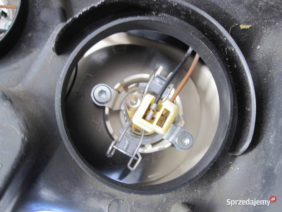 GALAXY MK2 II 06r lampa prawa przód 6M2113W029BF Kielce sprzedam
