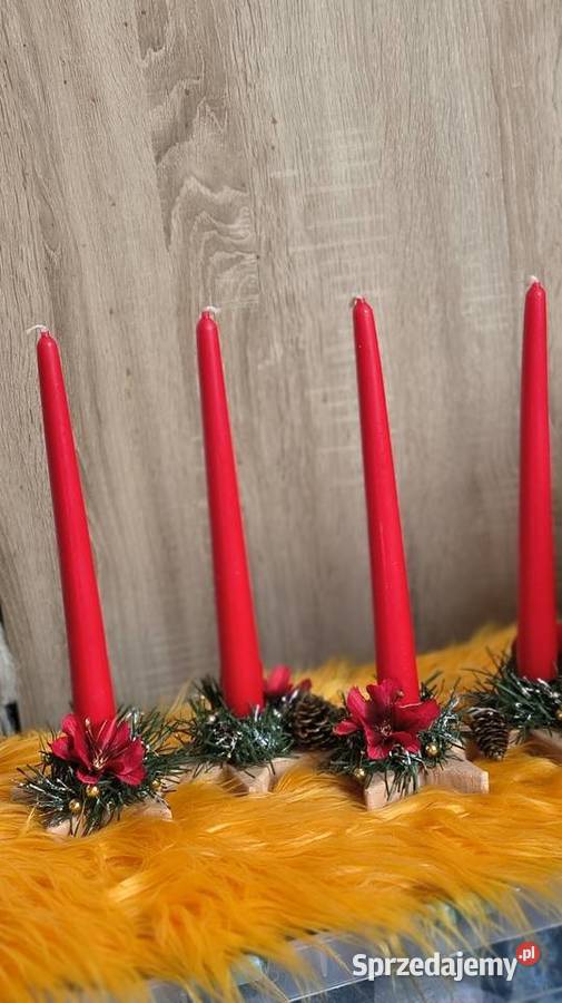 Stroik świąteczny z świecami na stół na śląskie