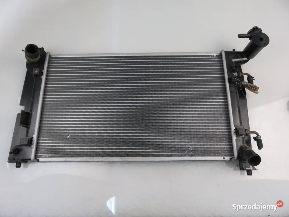 CHŁODNICA WODY PONTIAC VIBE I 18