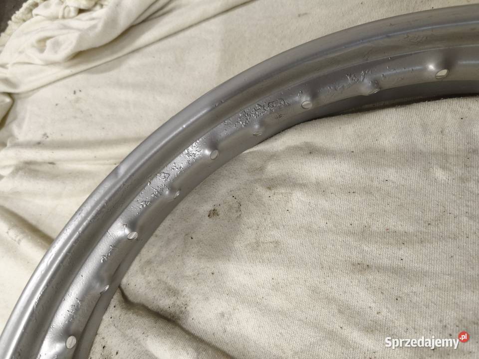 Odnowioną obręcz 18 do WSK SHL Przasnysz sprzedam