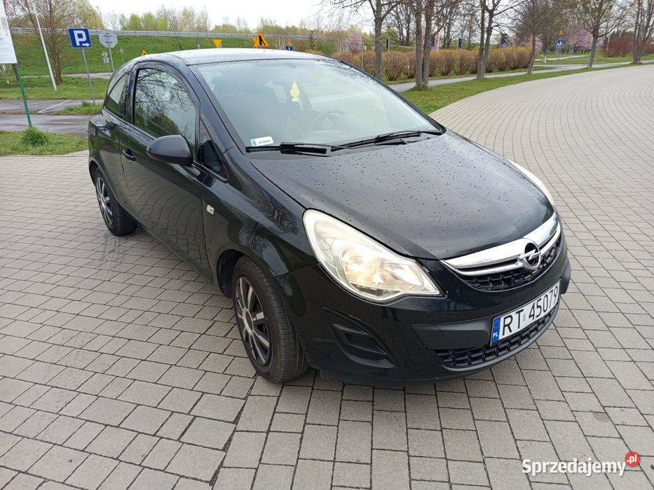 Opel corsa D lift 12 ecotec 70 2013 Rok produkcji 2013 Tarnobrzeg sprzedam