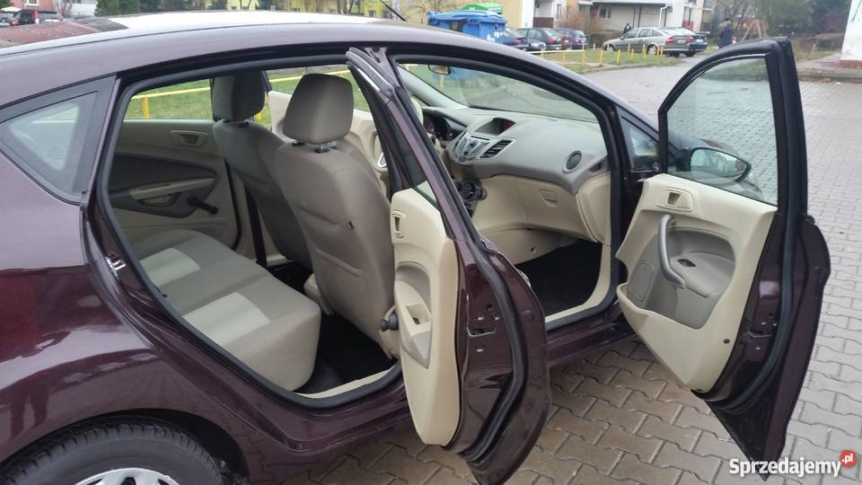 Ford Fiesta mk7 16 Titanic Jasny Środek Lublin