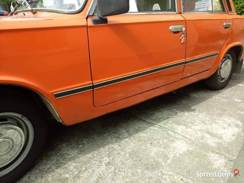 Listwy boczne Polski Fiat 125p komplet Pozostałe Opole