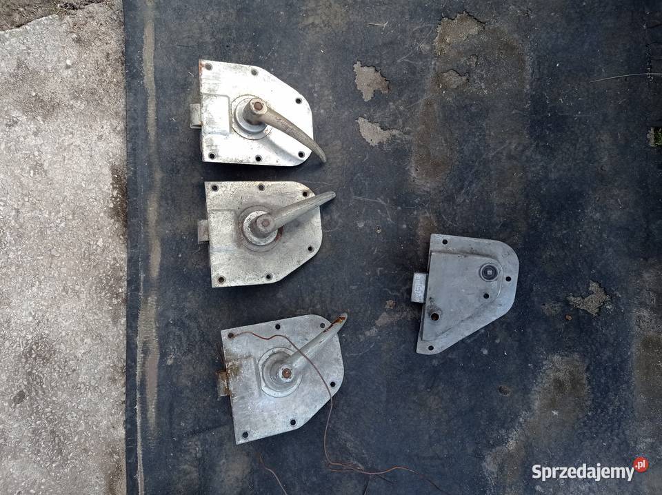 Klamki nowe żuk Nysa prawa lewa i zamek tył świętokrzyskie Kozłów