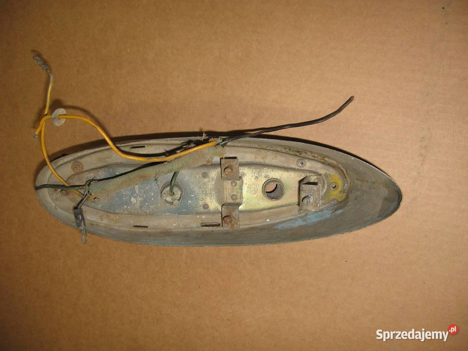 Lampa tył stare auto zabytek PRL Przemyśl