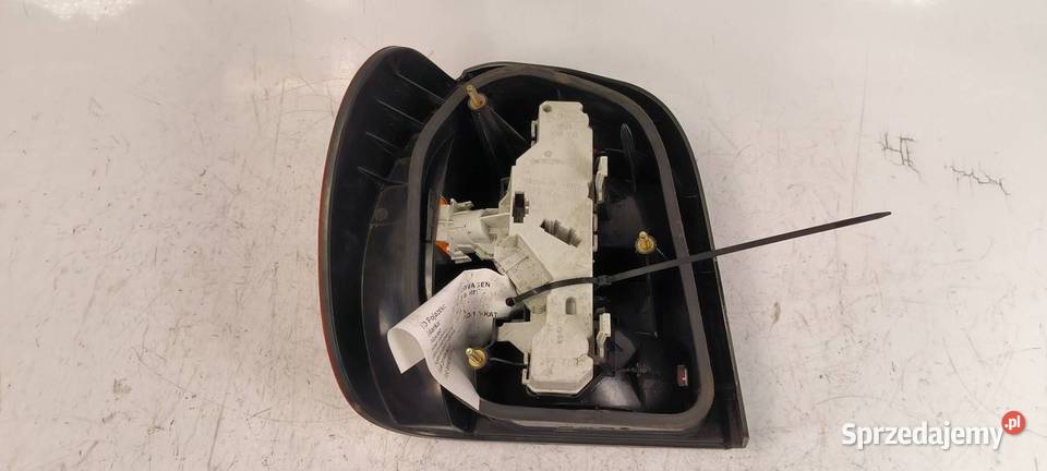 LAMPA PRAWA TYŁ VOLKSWAGEN POLO III 6N 6NO945098 kujawsko-pomorskie Lipno