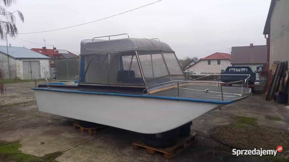 Sprzedam łódź kabinową Choroszcz