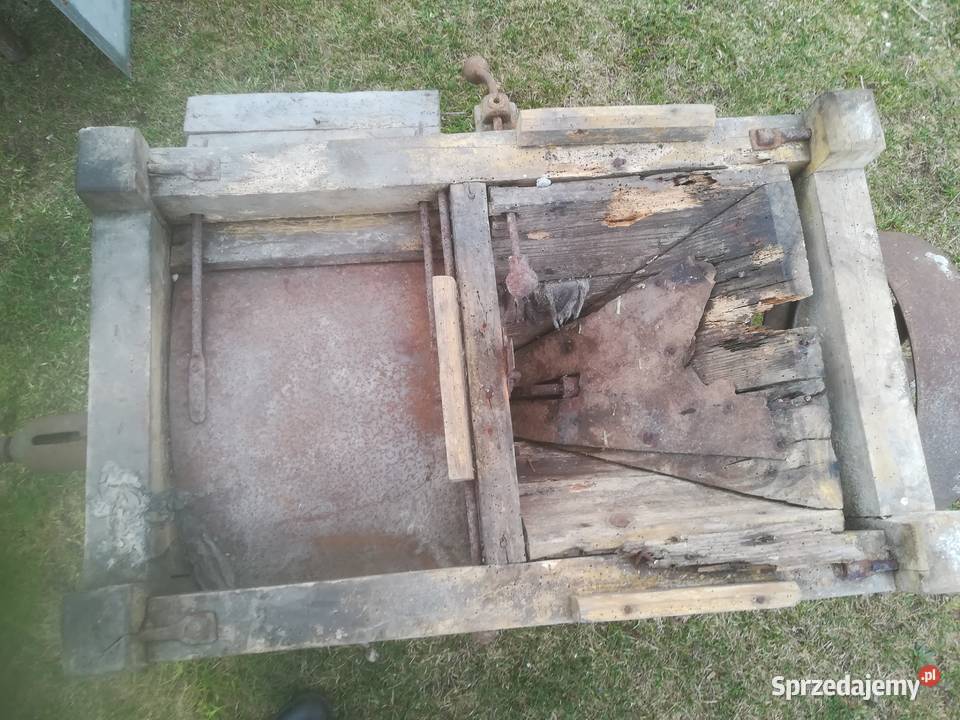 Zabytkowy śrutownik Rumia
