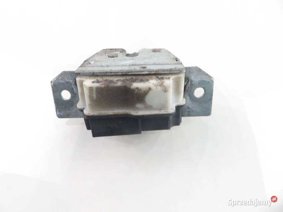 ZAMEK KLAPY MERCEDES W245